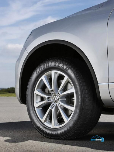 Goodyear EfficientGrip SUV 265/65 R17 112H TL FP M+S