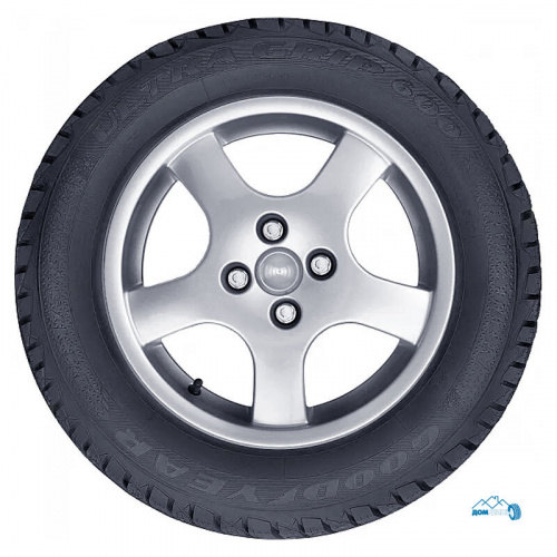 Goodyear Ultra Grip 600 215/55 R17 98T (шип.)