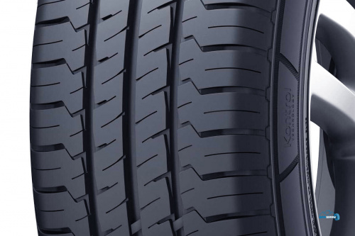 Hankook Vantra LT RA18 225/70 R15C 112/110S