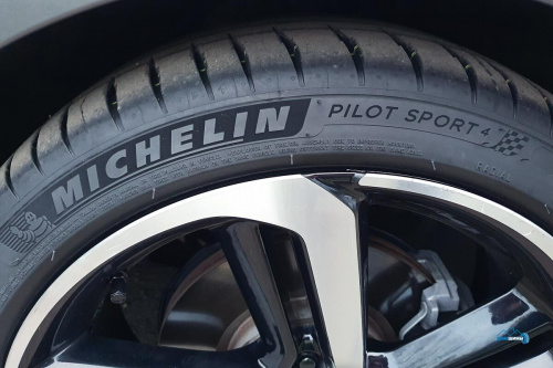 Michelin Pilot Sport 4 225/45ZR19 96W XL  TL
