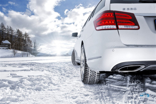 Goodyear UltraGrip Performance + SUV 225/60 R17 103V XL TL