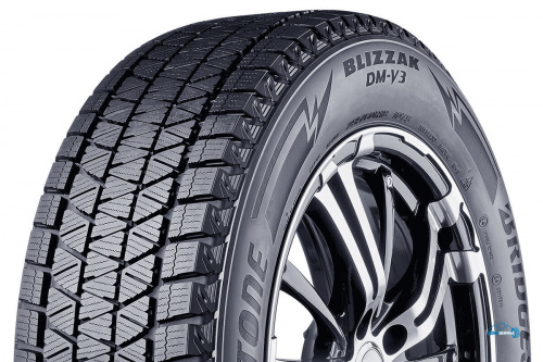 Bridgestone Blizzak DM-V3 235/45 R19 99T XL TL